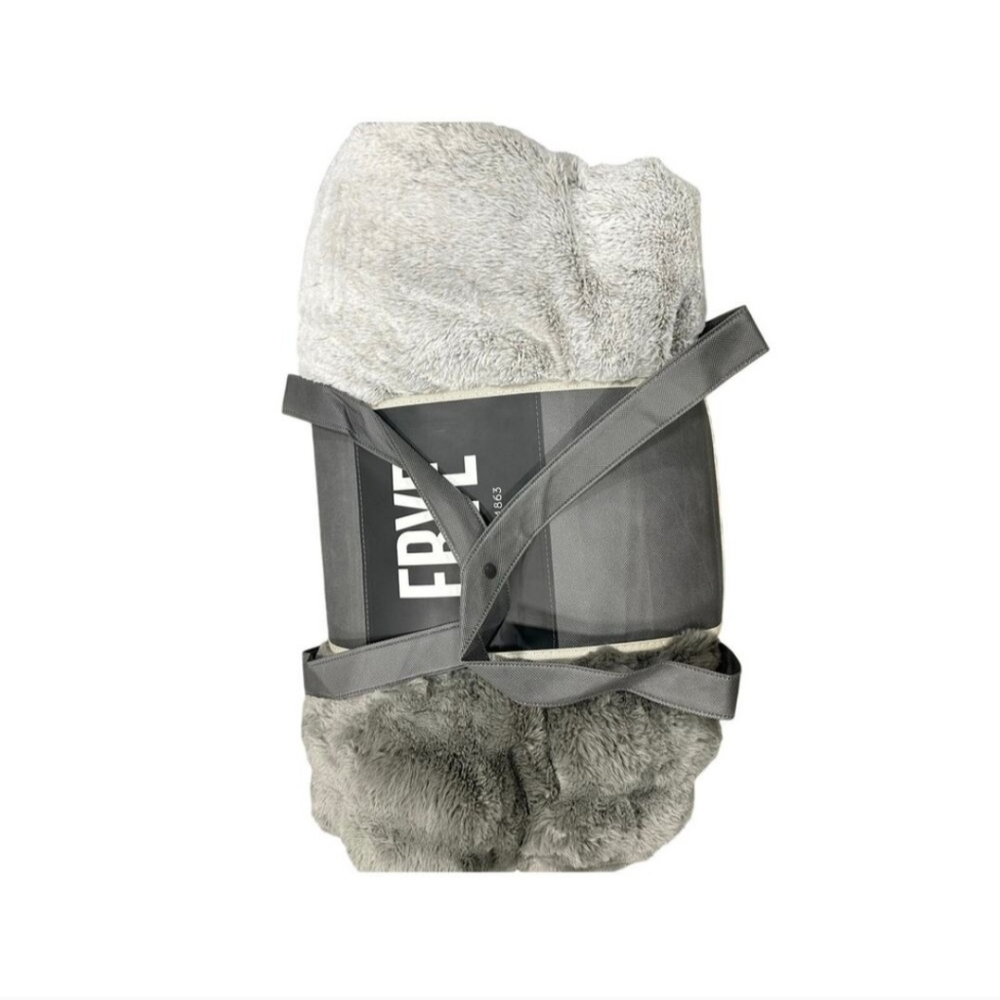 Frye Silver And Gray Faux Fur Comforter Set - King - Picture 6 of 12